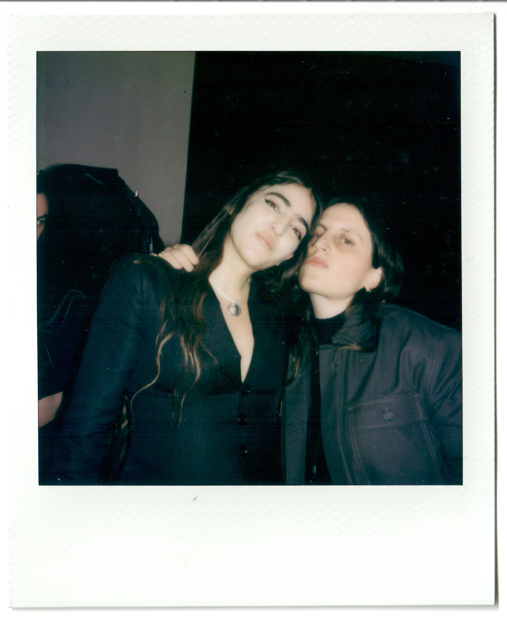 Joan Thiele at Santeria Toscana 31, Milan — photo by @diilanxoxo
